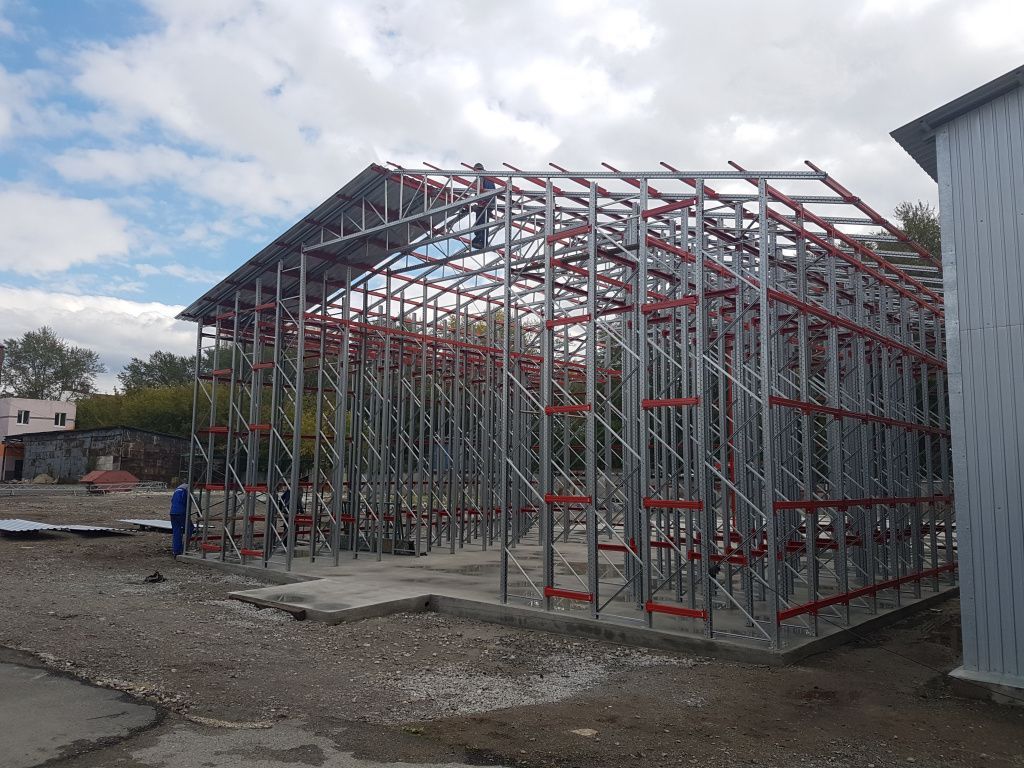 Самонесущий склад на основе стеллажей от Абсолют.jpg