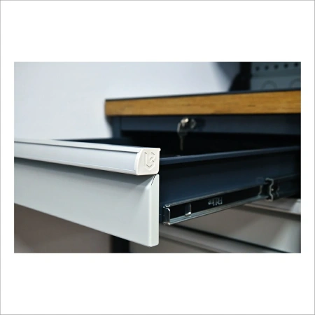 Верстак слесарный FBK 205.56.4 от компании Абсолют