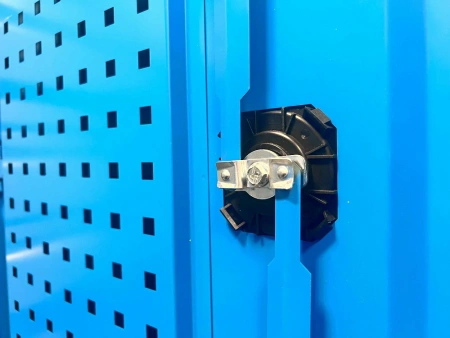 Шкаф инструментальный TNC 180.B2.S4 от компании Абсолют