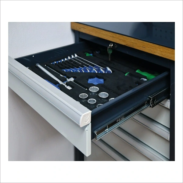 Верстак слесарный FBK 205.56.4-2FR