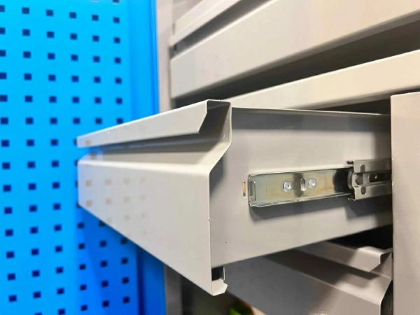 Шкаф инструментальный TNC 180.B2.S4